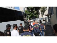 16 milyonluk soygun yaptılar, biri damda uyurken yakalandı: 4 tutuklama