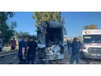 Alanya’da midibüslerin çarpıştığı kazada 15 yaralıdan 2’sinin durumu ciddiyetini koruyor