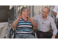 Başkan Yapar, engelli vatandaşa verdiği sözü tutarak tekerlekli sandalyeyi teslim etti