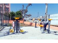 Mersin’de çocuk oyun parklarının eksikleri gideriliyor, yeşil alanlara bakım yapılıyor