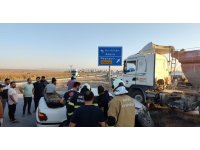 Tırla çarpışan otomobildeki 2 kişi yaralandı