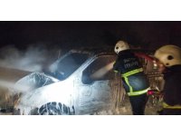 Hatay’da yanan araç kullanılmaz hale geldi