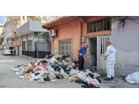 Adana’da çöp evden 2 kamyonet atık çıktı