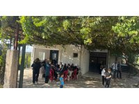 Şehit astsubayın Osmaniye’deki babaevine Türk bayrağı asıldı