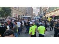 Adana’da dolmuş şoförlerinin eylemi 3 saat sonra bitti: Trafik ulaşıma açıldı