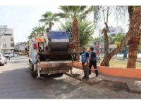 Akdeniz’de çöp konteynerleri dezenfekte ediliyor