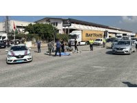 Tırla çarpışan motosikletin kadın sürücüsü kazada öldü