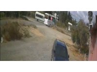 Antalya’da okul servisiyle midibüs çarpıştı: 7 öğrenci yaralandı