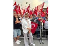 CHP Aksu Kadın Kolları Başkanı Menzil Çakmak görevinden istifa etti