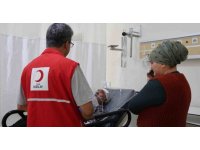 Yangında kardeşleri ölen, camdan atlayarak kurtulan engelli ağabeyin tedavisi sürüyor