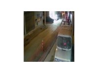 İki grup arasında kavga çıktı, o anlar kameraya yansıdı