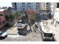 Akdeniz’de metruk yapılarla mücadele sürüyor