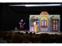 Mersin Şehir Tiyatrosu çocuklar için perdelerini açtı