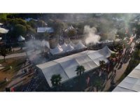 Gökyüzü, kebap dumanlarıyla kaplandı