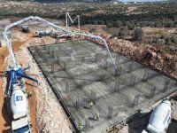 Hatay Büyükşehir Belediyesi, Yukarıokçular Mahallesi’nde çok amaçlı salon inşaatına başladı