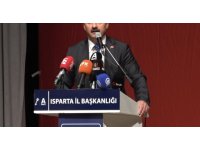 Anahtar Parti Genel Başkanı Ağıralioğlu, kürsüde konuşurken depreme yakalandı