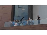 Eşinin terk etmesine sinirlenen şahıs, yine eşi tarafından ikna edildi