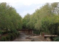 Kozan’ın tarihi ve doğal güzel alanı da kuraklıktan nasibini aldı