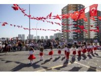 Mersin’de miniklerden Cumhuriyet Bayramı coşkusu